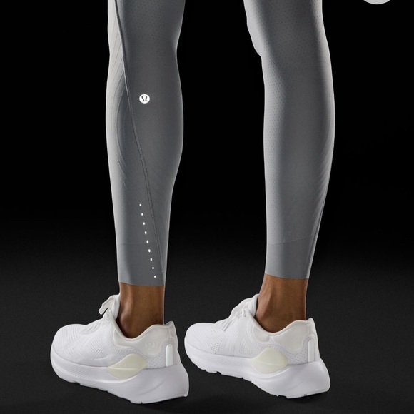 Lululemon SenseKnit Running High-Rise Tight 28" - Picture 3 of 9